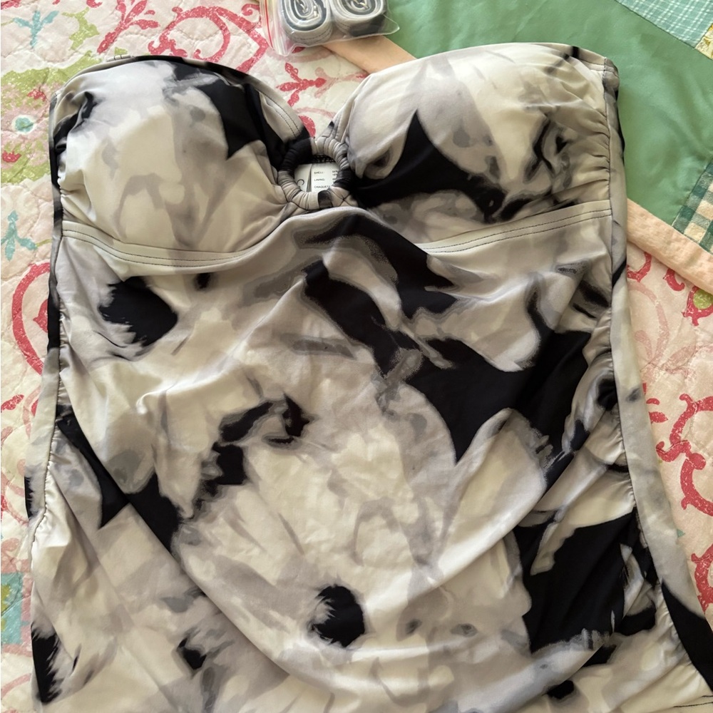 Calvin Klein Black and Grey Tankini Lrg NWOT